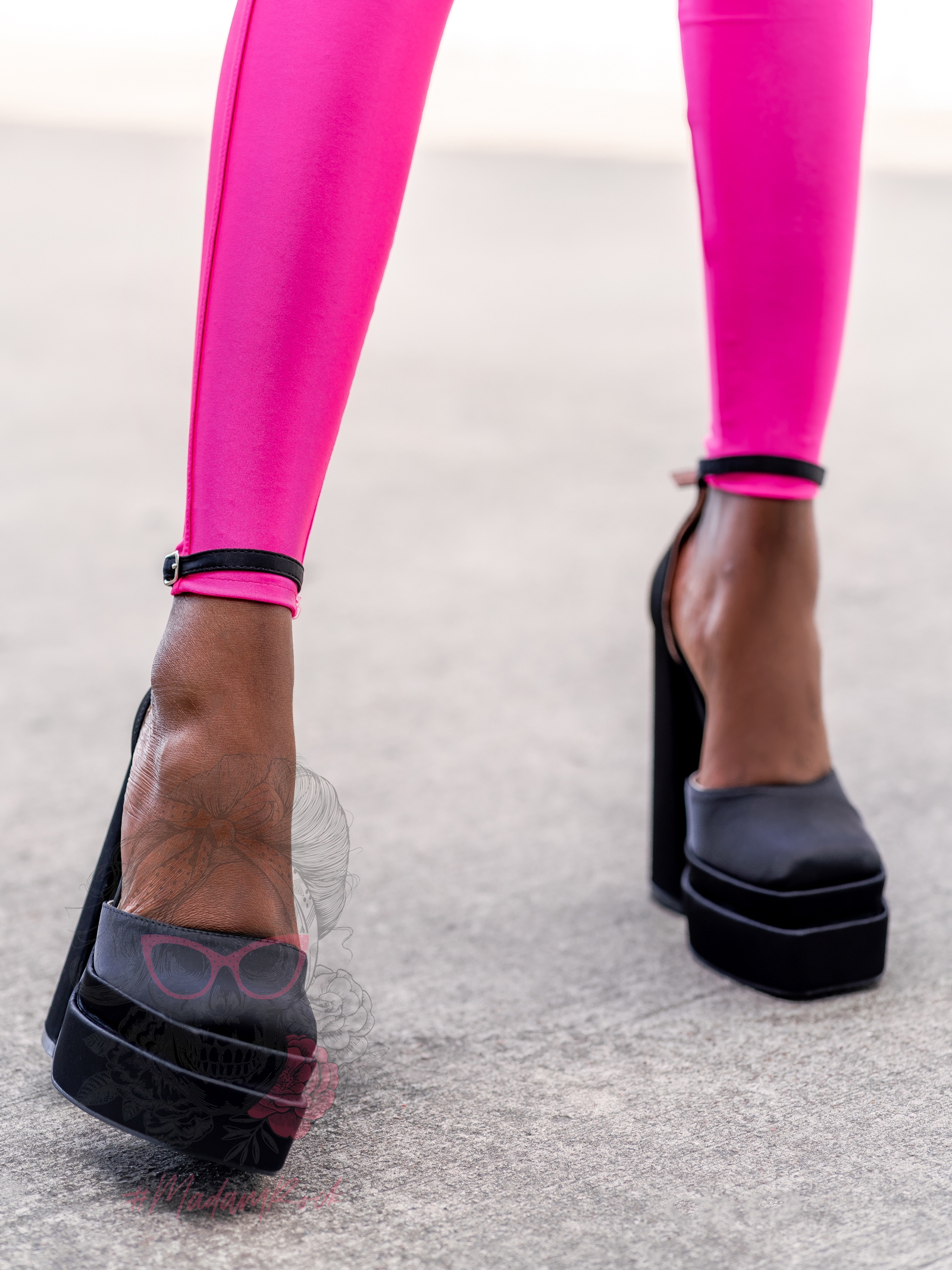 Sandały na platformie Madam Gathe czarne