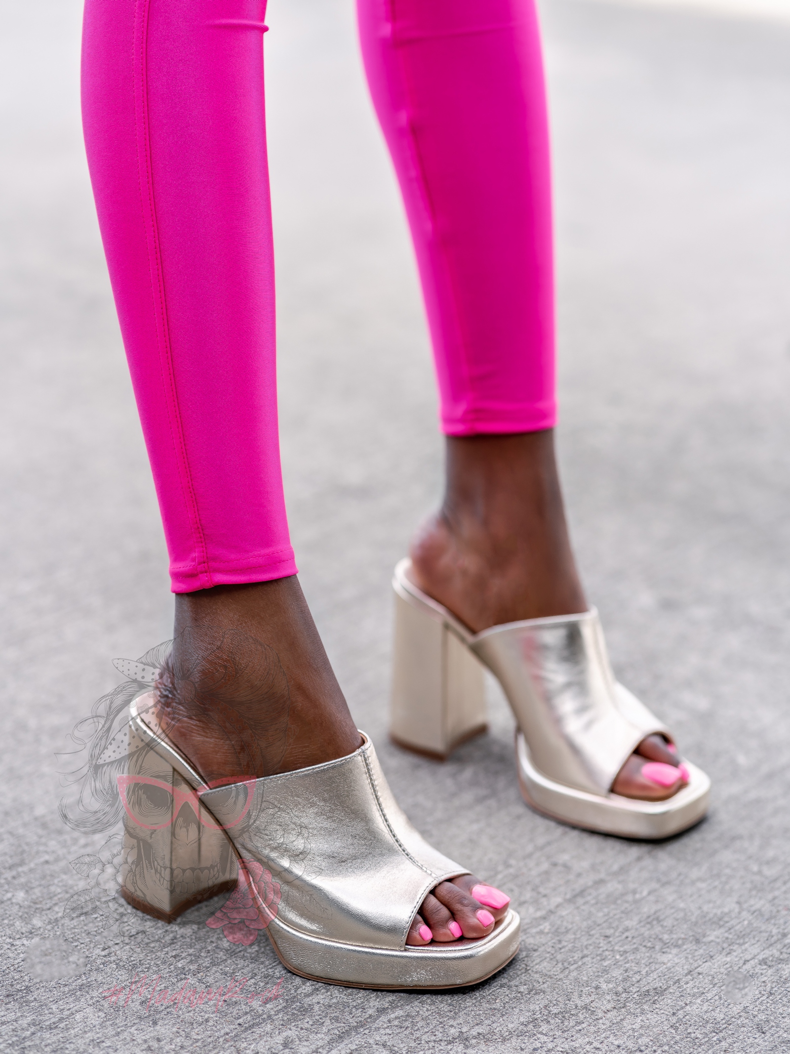 Klapki skórzane Madam SwisSwis złote Klapki skórzane Madam SwisSwis złote