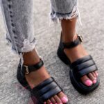 Sandały na platformie Madam Tuplo czarne