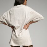 T-shirt dekatyzowany Everywhere beżowy