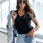 T-shirt w serek Bebe Plus czarny