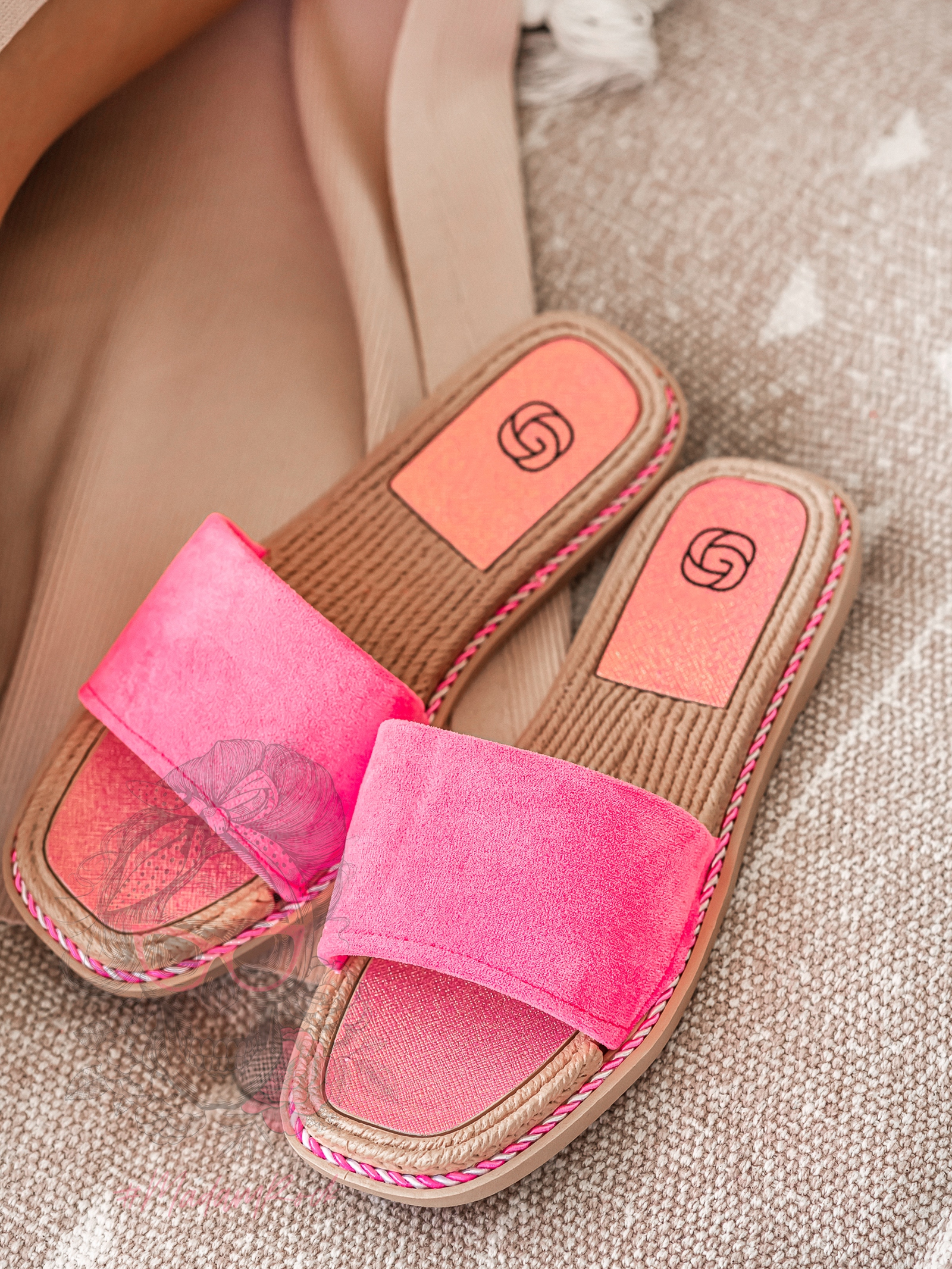 Klapki płaskie Madam Simplicato neonowy róż Klapki płaskie Madam Simplicato neonowy róż