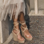 Sandały koturny Madam Colima beżowe