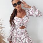 Sukienka z wycięciem Pastel Flowers Ola Voga biało-pudrowa