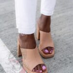 Klapki skórzane Madam SwisSwis j.karmelowe