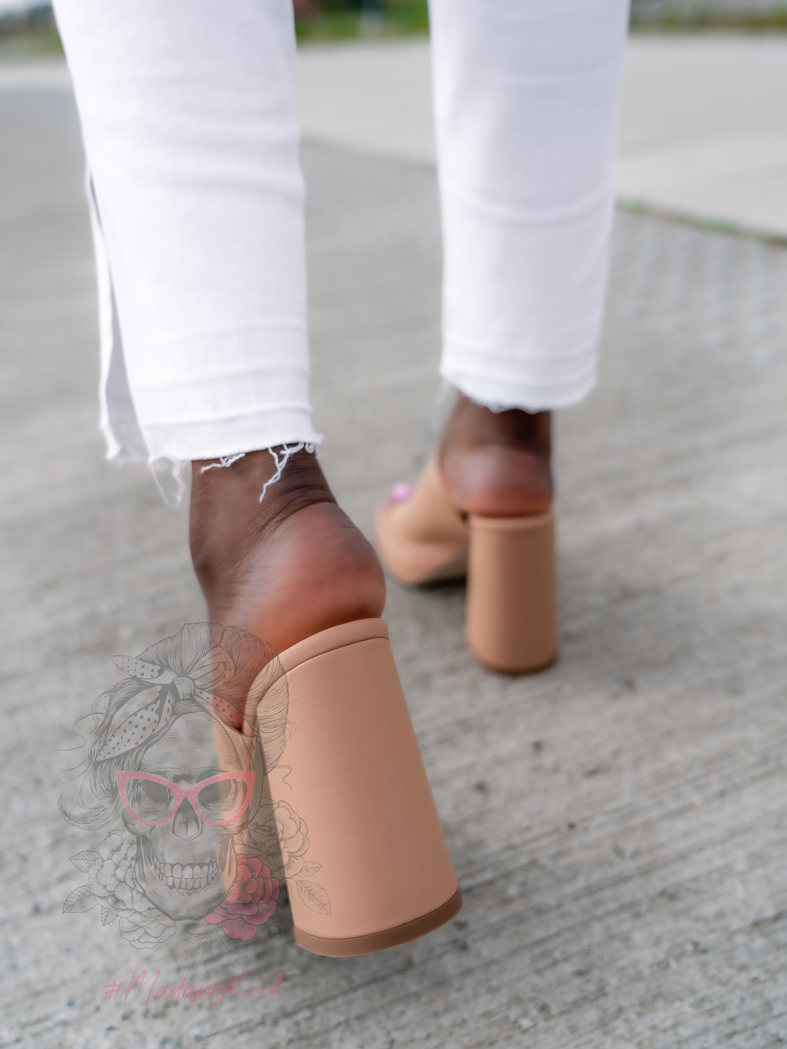 Klapki skórzane Madam SwisSwis j.karmelowe