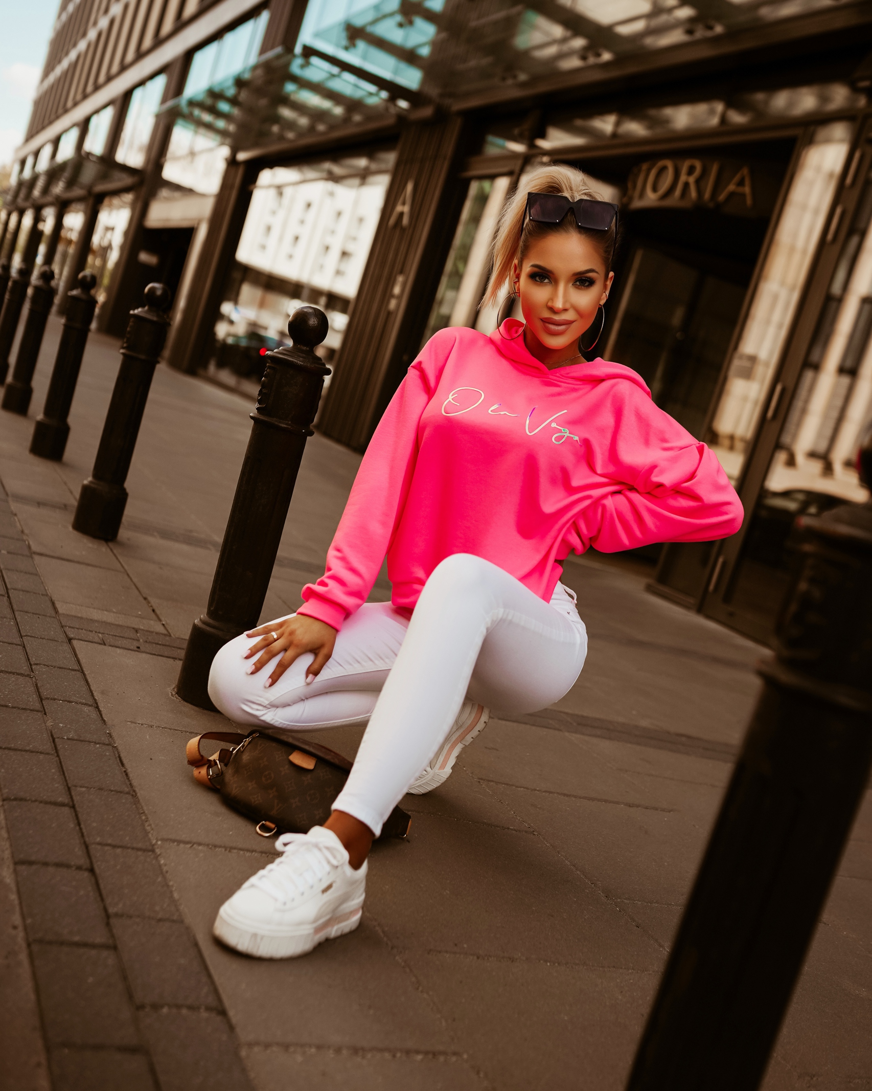 Bluza oversize O'la Voga Logo Fluo neonowa różowa