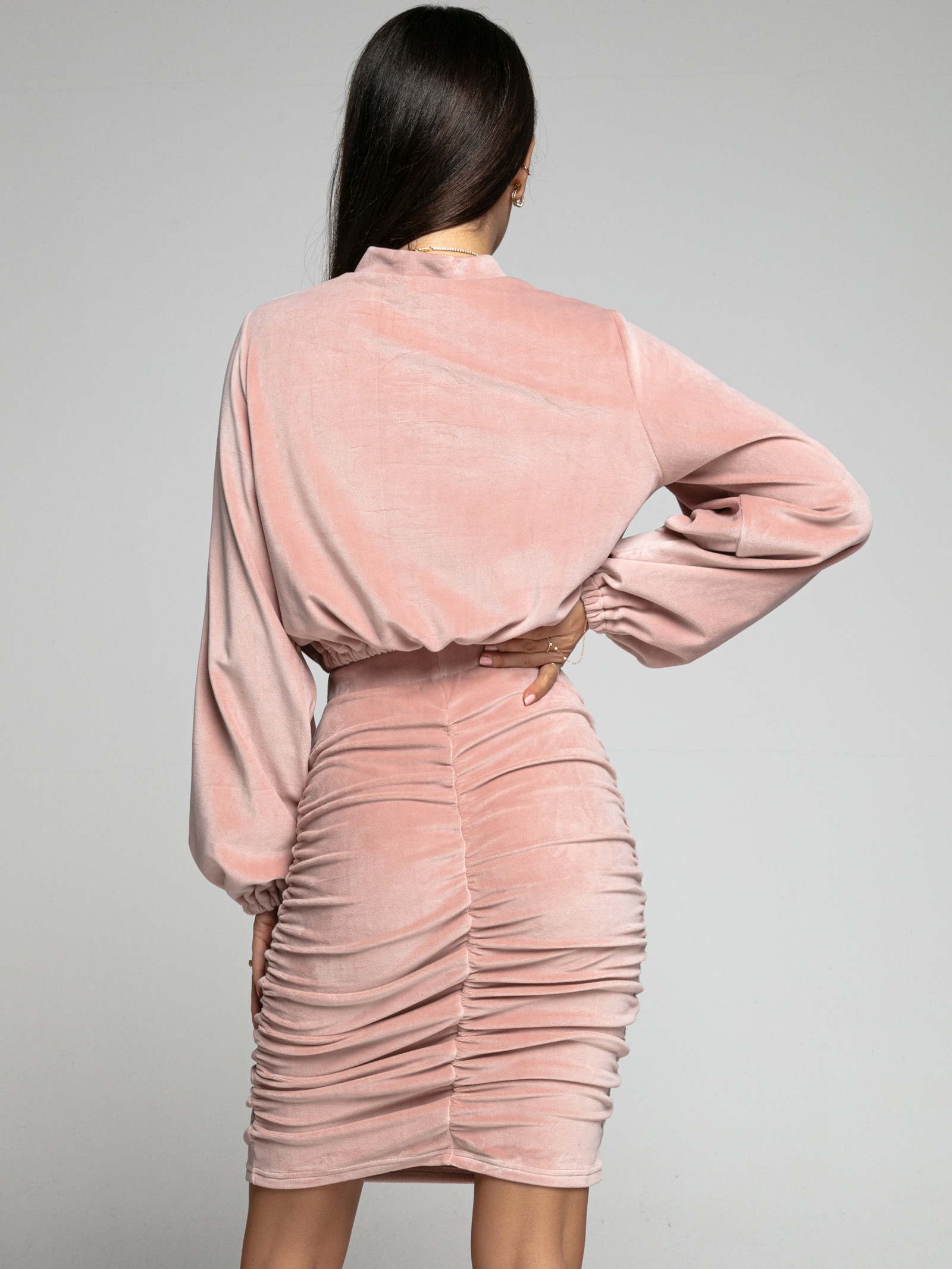 Komplet welurowy Bella pudrowy Komplet welurowy Bella pudrowy