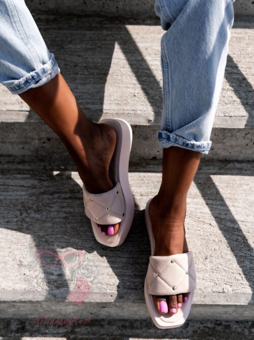 Klapki skórzane Madam Apart beżowe