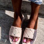 Klapki skórzane Madam Apart beżowe