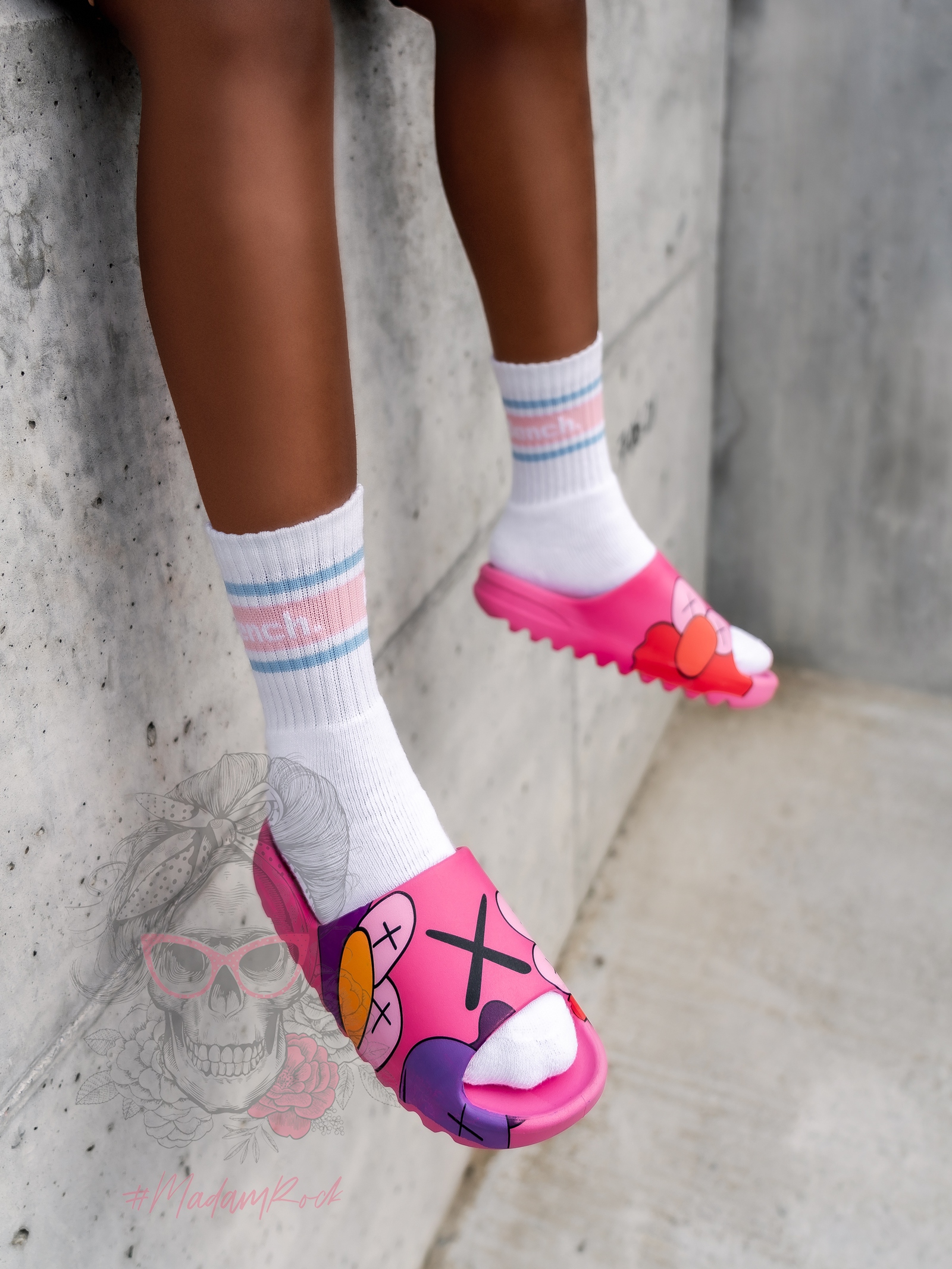 Klapki piankowe Madam Elmo Muppet fuksja