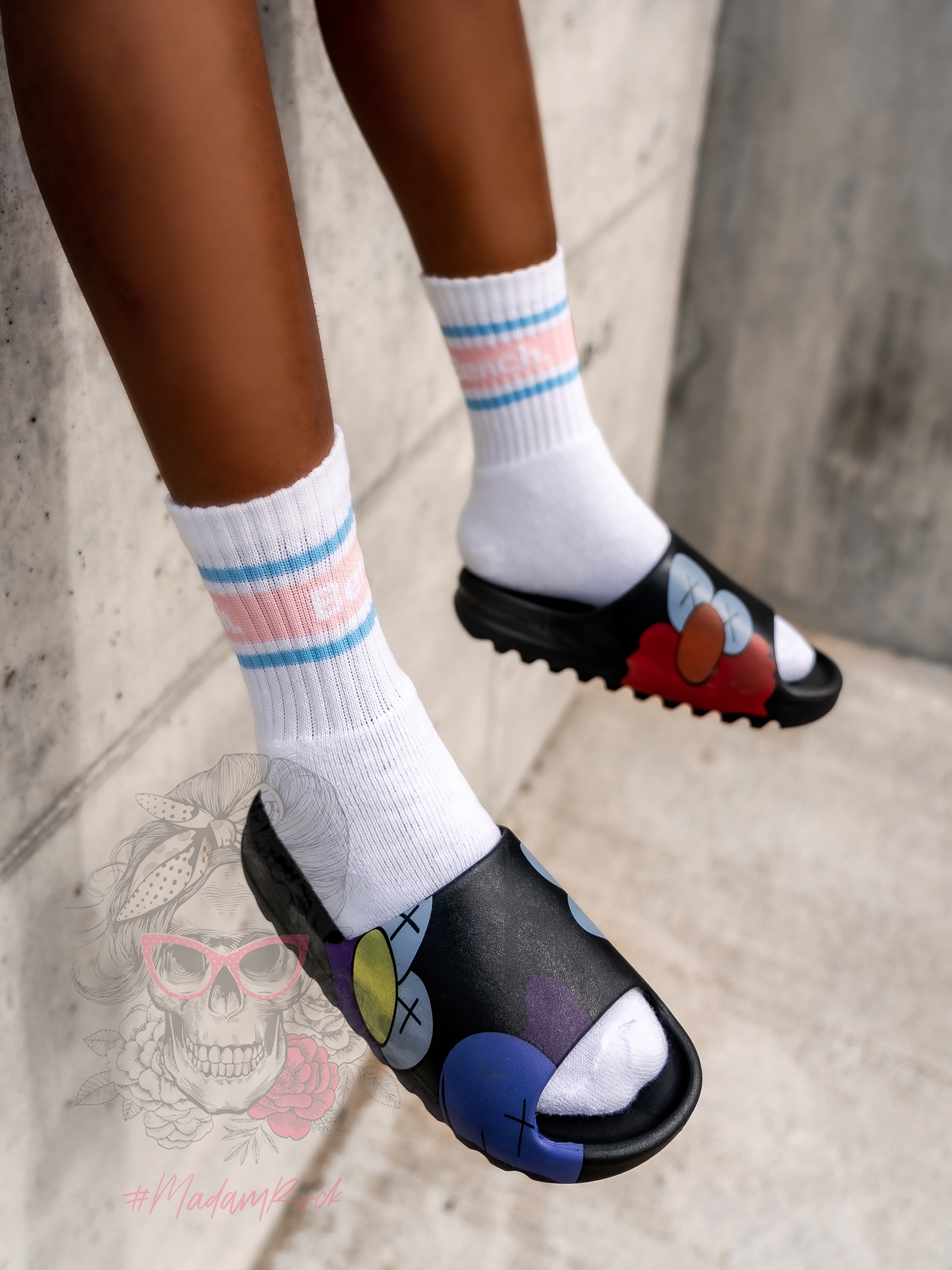 Klapki piankowe Madam Elmo Muppet czarne Klapki piankowe Madam Elmo Muppet czarne