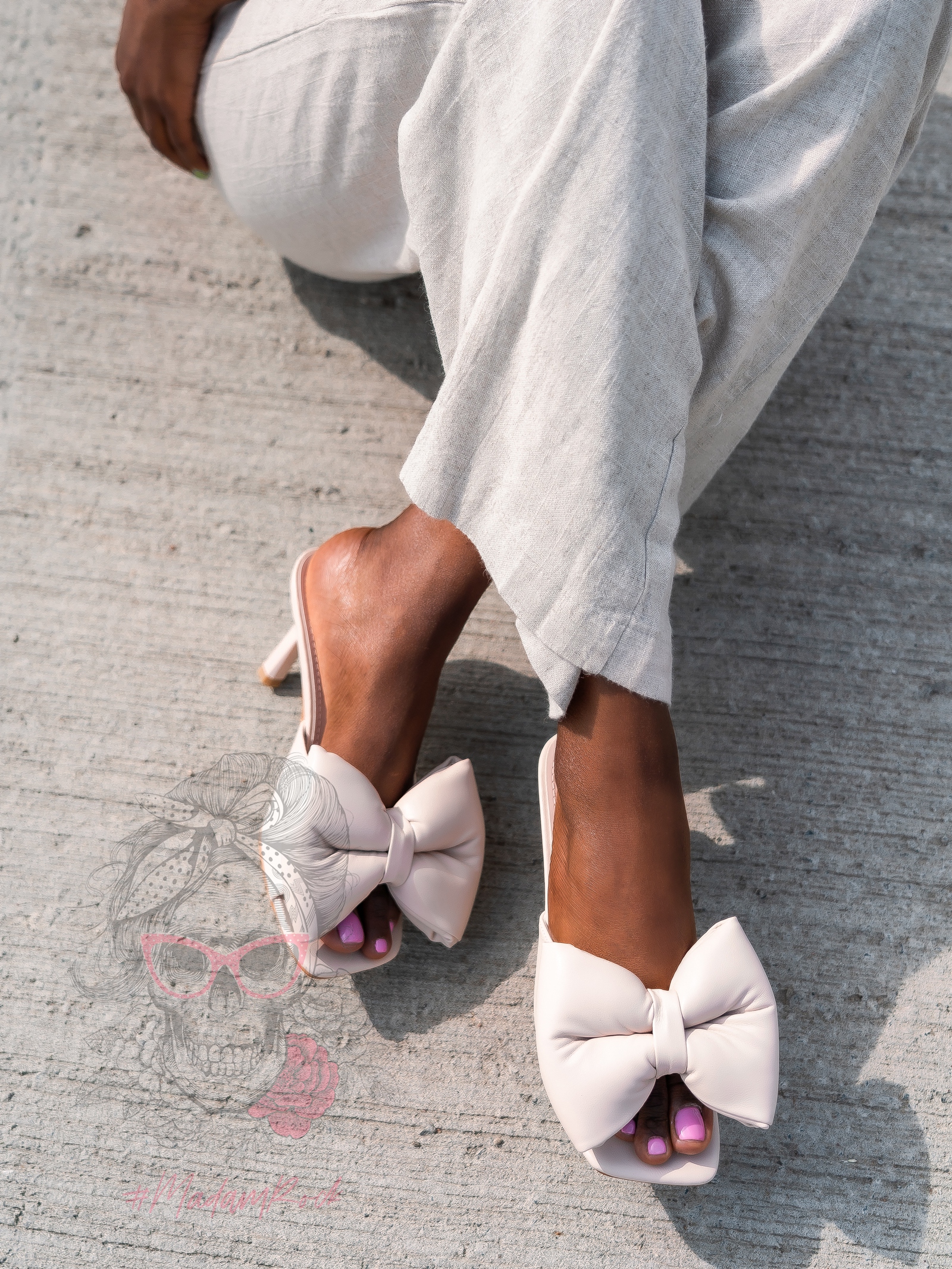 Klapki na obcasie Madam Minnie beżowe Klapki na obcasie Madam Minnie beżowe