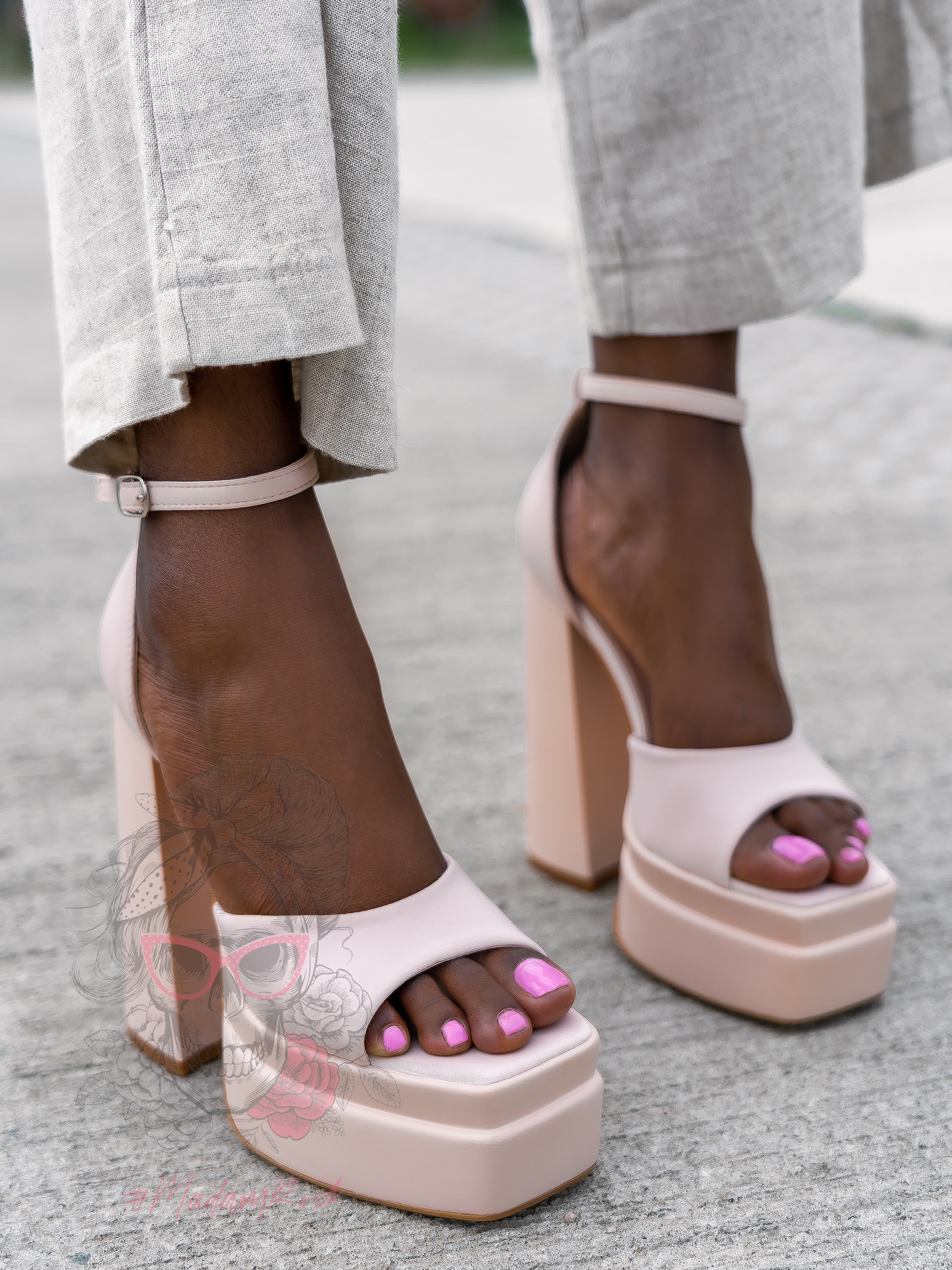 Sandały na słupku Madam Kourtney beżowe Sandały na słupku Madam Kourtney beżowe