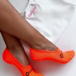 Skarpetki damskie Ola Voga Woman Socks pomarańczowe vs czarne logo