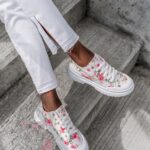 Trampki w kwiaty Madam Reynosa białe