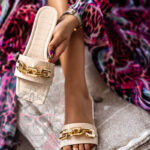 Klapki z łańcuchem Rock Elecato beżowe