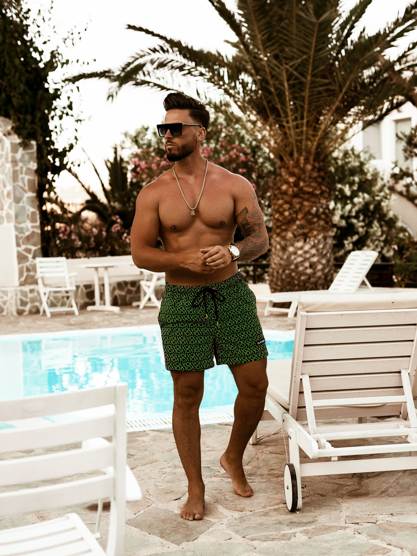 Spodenki kąpielowe męskie O'la Voga logowane OlvOlv czarne vs limonka