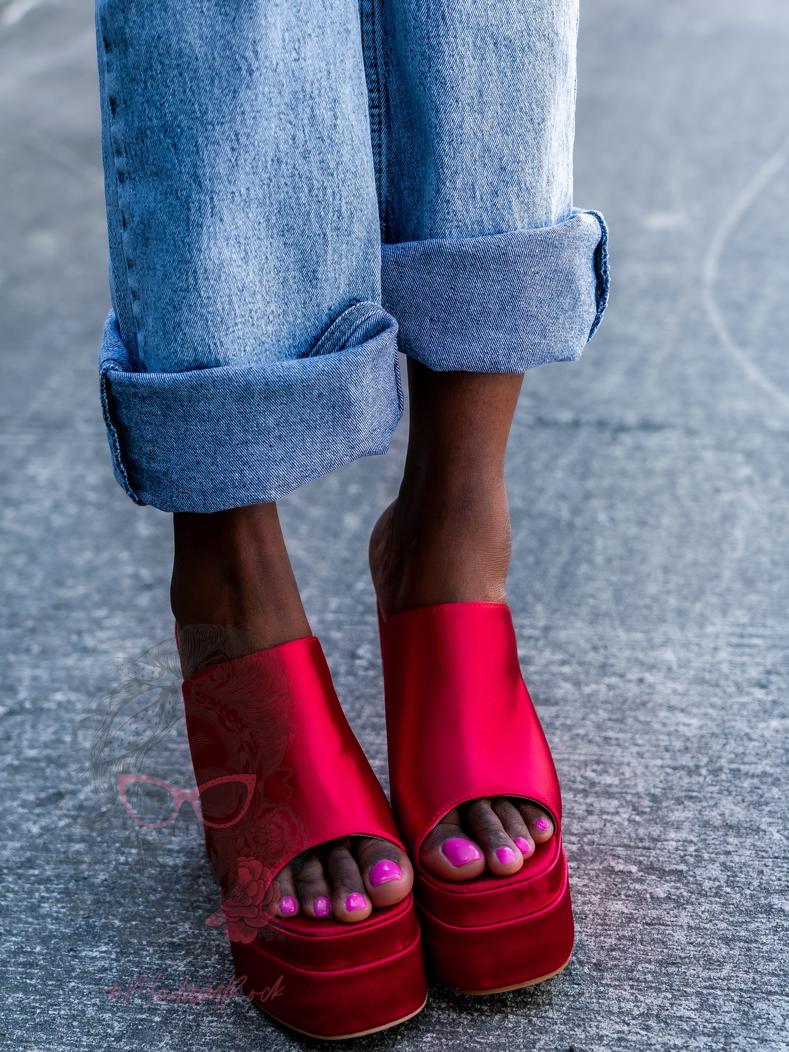 Klapki na platformie Madam Mediolan malinowe