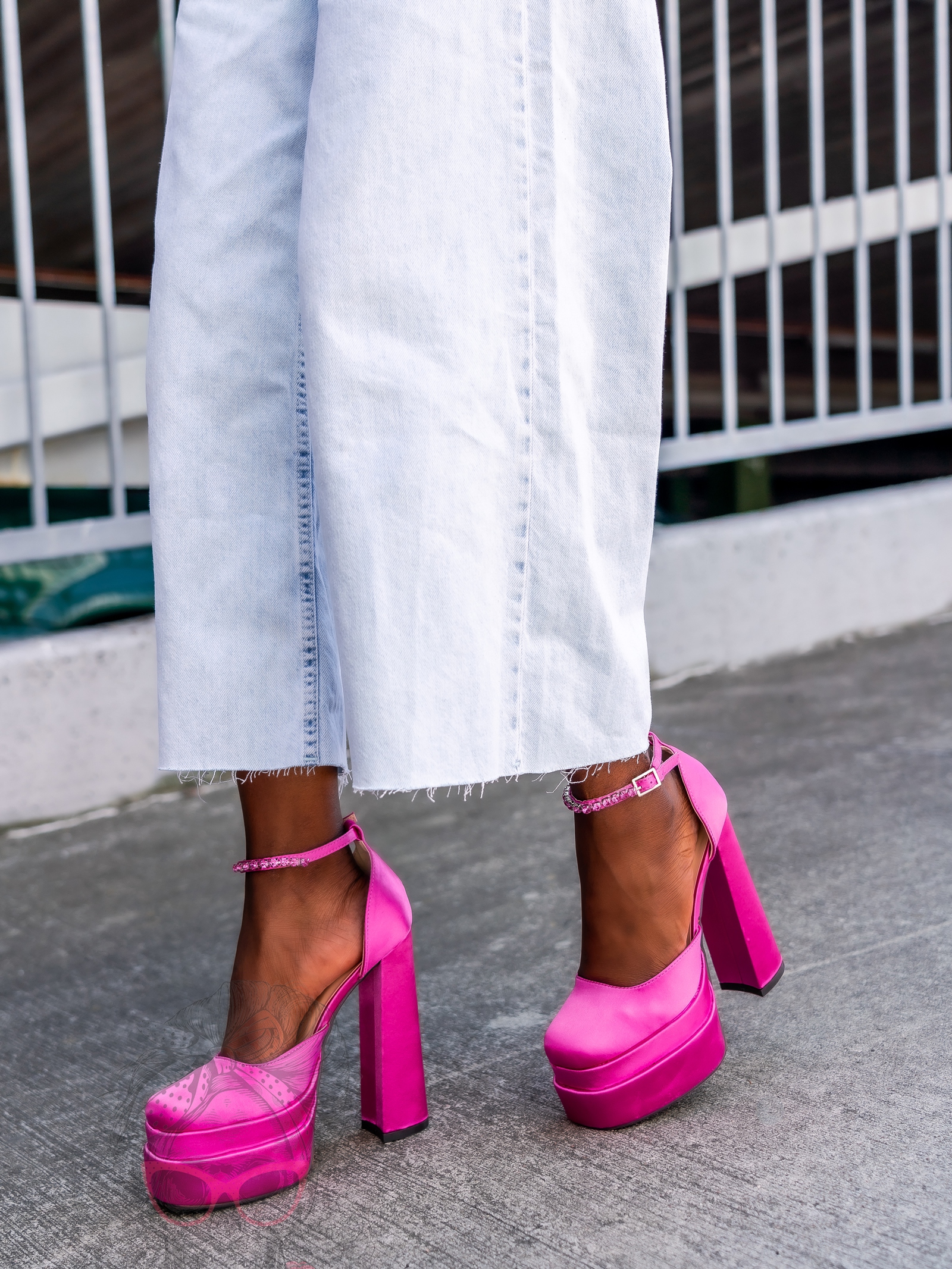 Sandały na platformie Madam Sukses różowe Sandały na platformie Madam Sukses różowe