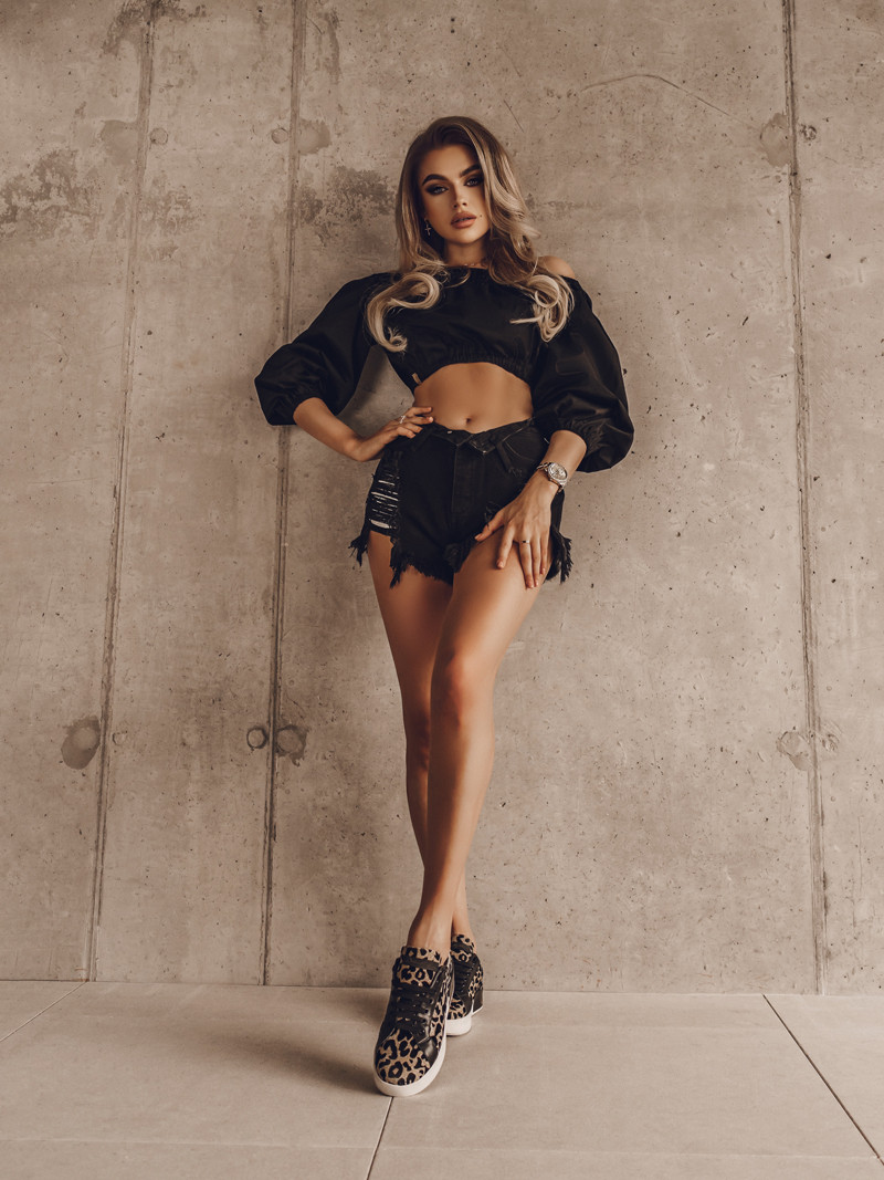 Top hiszpanka Hot Top czarny Top hiszpanka Hot Top czarny