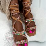 Sandały wiązane Madam DelMar karmelowe