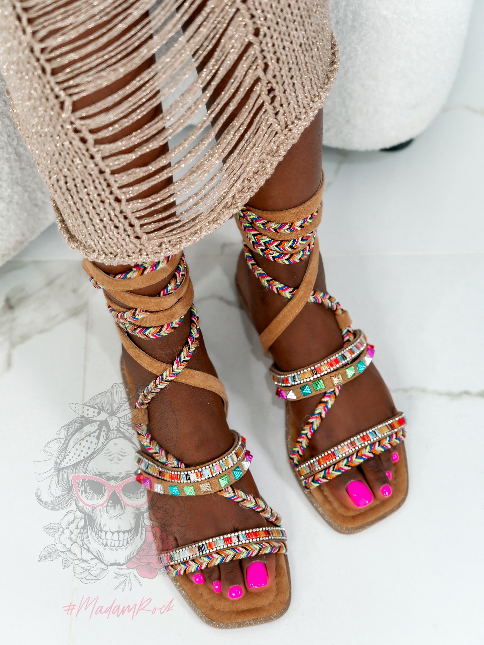 Sandały wiązane Madam DelMar karmelowe