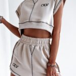 Komplet z przeszyciami Sporty Outline Ola Voga beżowy