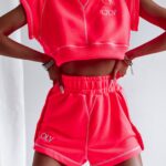 Komplet z przeszyciami Sporty Outline Ola Voga neonowy różowy