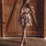 Komplet z falbankami Paloma beżowy