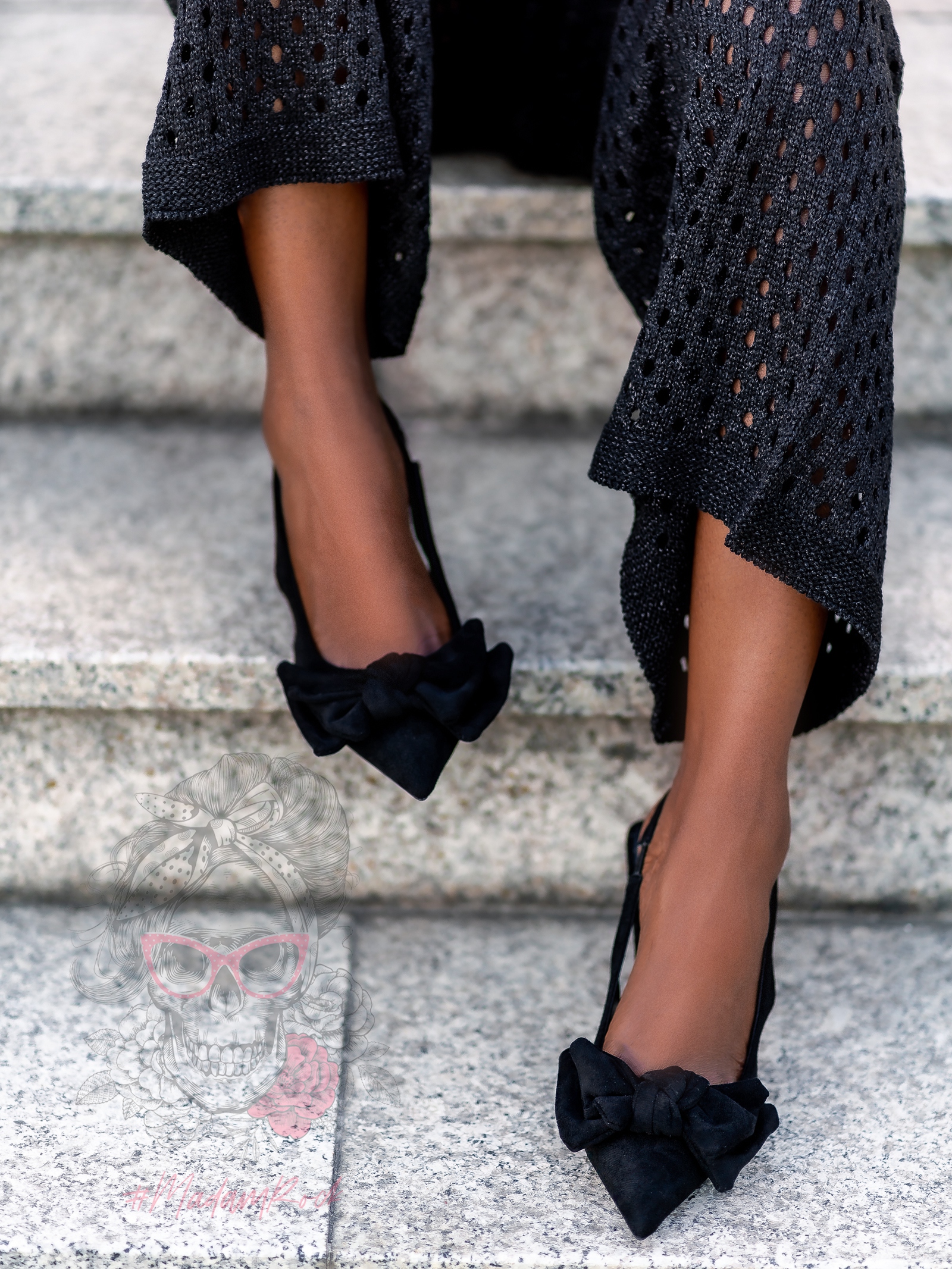 Czółenka zamszowe Madam Doffo czarne