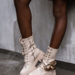 Workery z ogniwami Luqks Rock beżowe