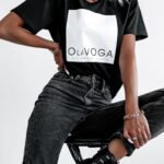 T-shirt z nadrukiem O'la Voga Big Square czarny