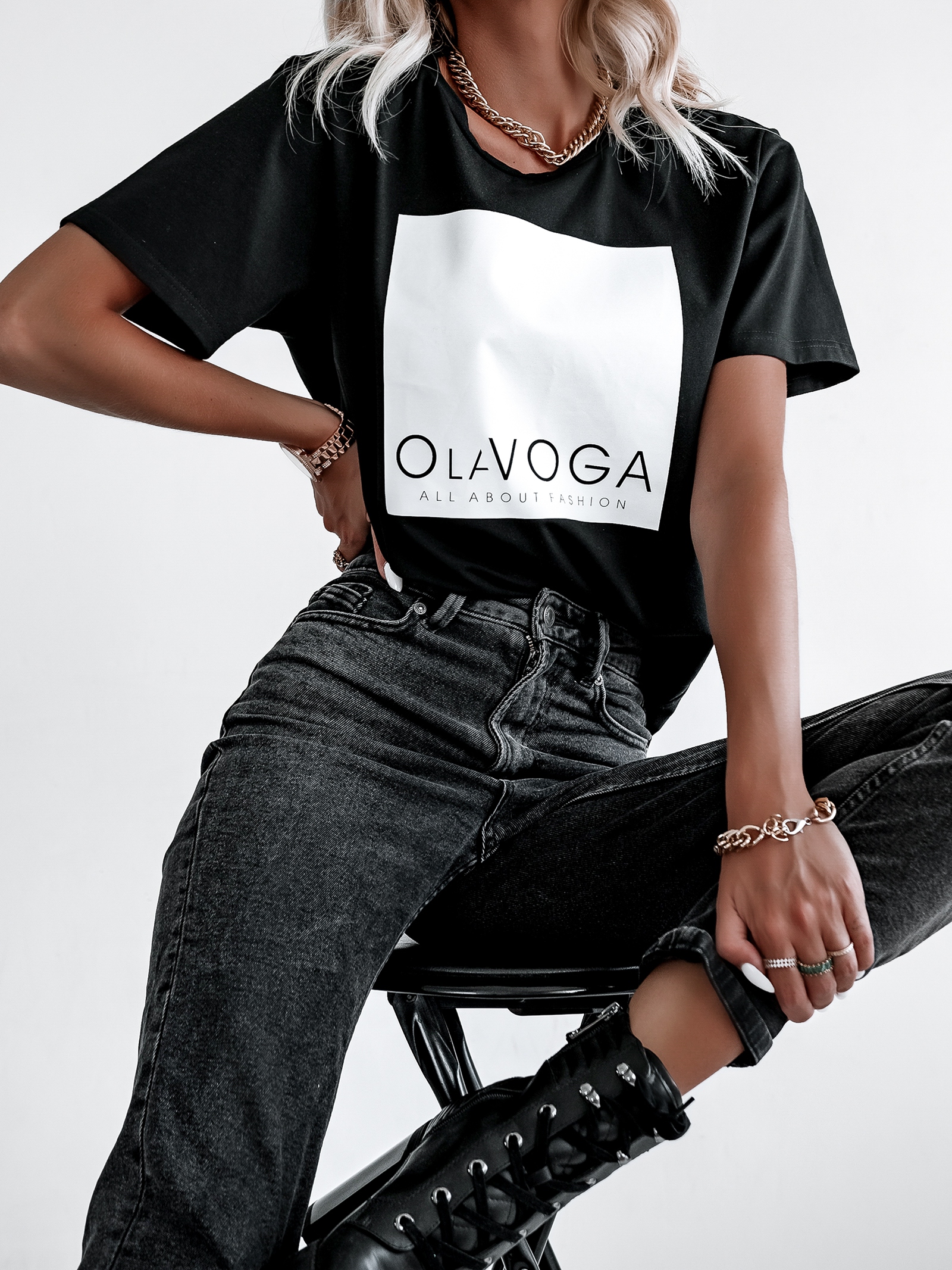 T-shirt z nadrukiem O'la Voga Big Square czarny