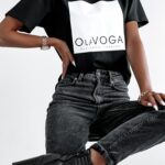 T-shirt z nadrukiem O'la Voga Big Square czarny