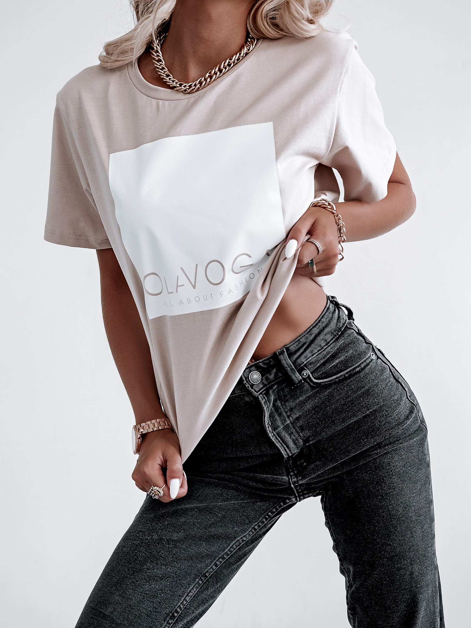 T-shirt z nadrukiem O'la Voga Big Square j.beżowy T-shirt z nadrukiem O'la Voga Big Square j.beżowy