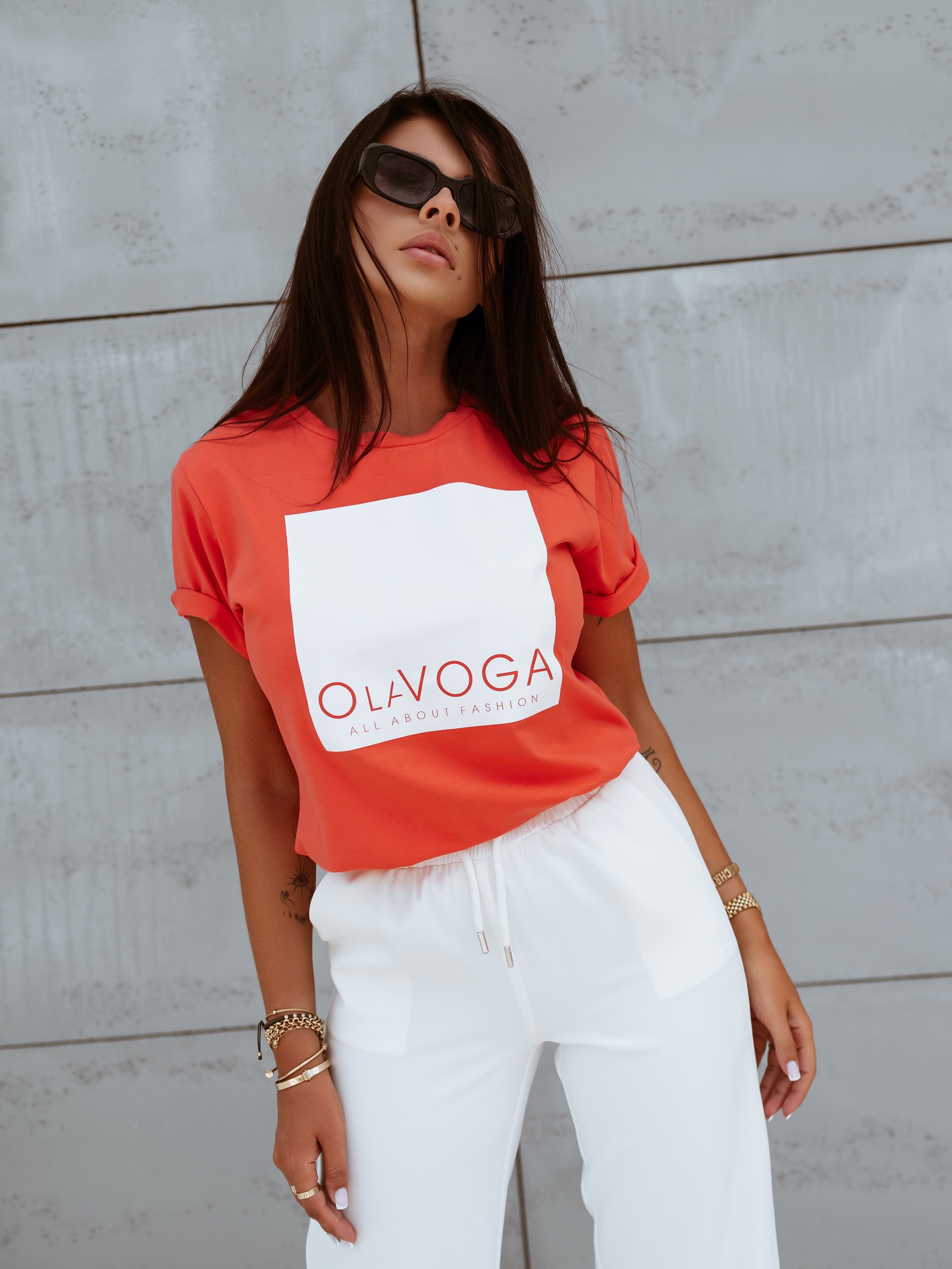 T-shirt z nadrukiem O'la Voga Big Square koralowy