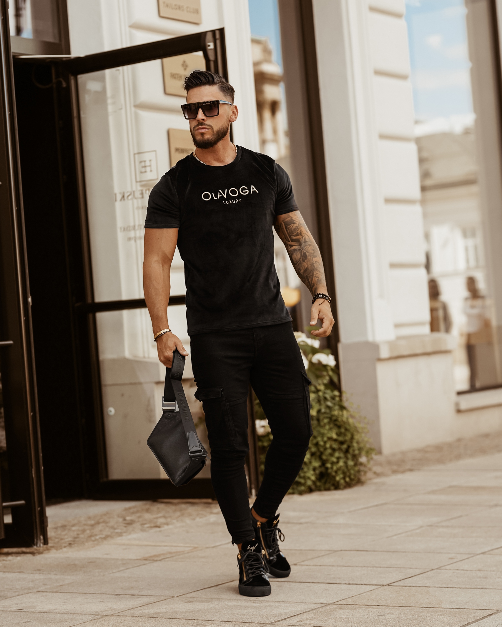 T-shirt męski Luxury Velvet O'la Voga czarny