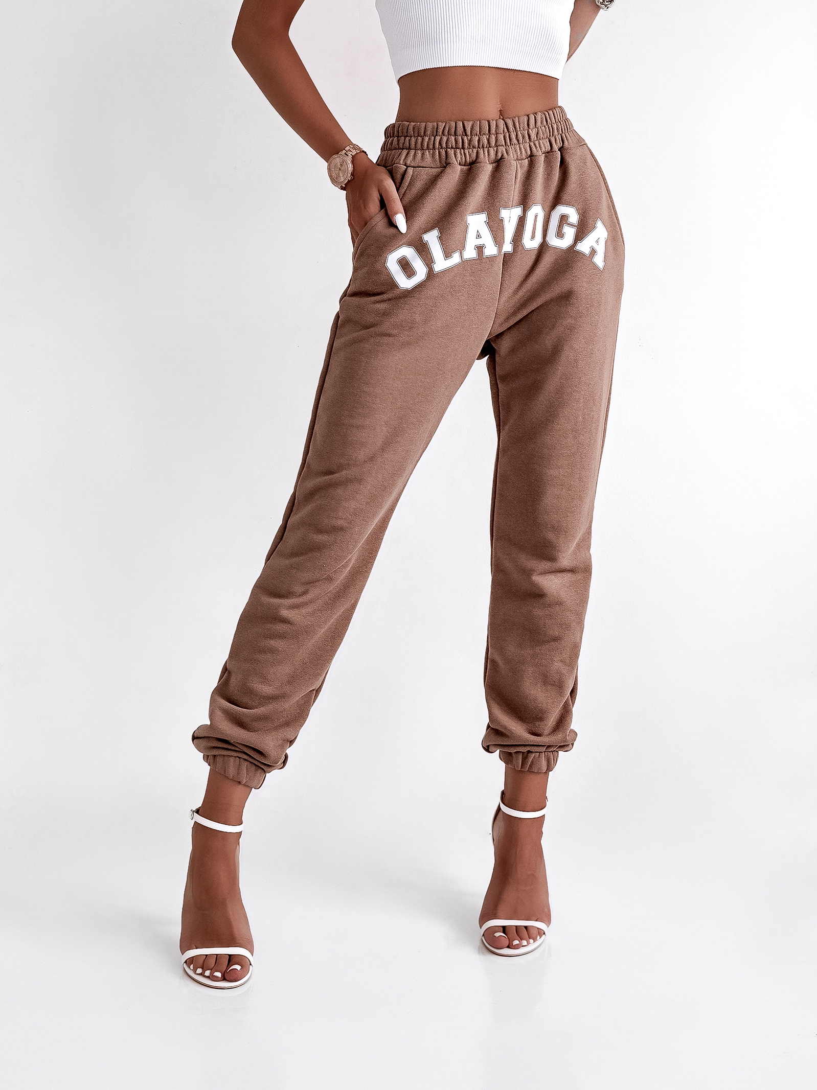 Spodnie dresowe Front Print Ola Voga piaskowe