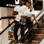 T-shirt Gold OlaVoga złoty nadruk ecru