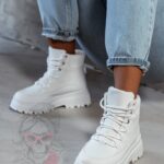 Botki trapery Madam Plum białe