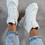 Botki trapery Madam Plum białe