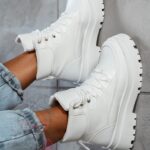 Botki trapery Madam Plum białe