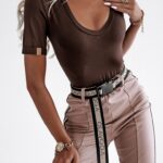 Bluzka klasyczna Just V Ola Voga brązowy