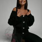 Sweter z odkrytymi ramionami Lovesong II czarny