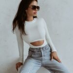 Body z wycięciem Belly Ola Voga ecru