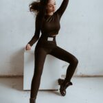 Komplet prążkowany Comfort Luxury Ola Voga czarny