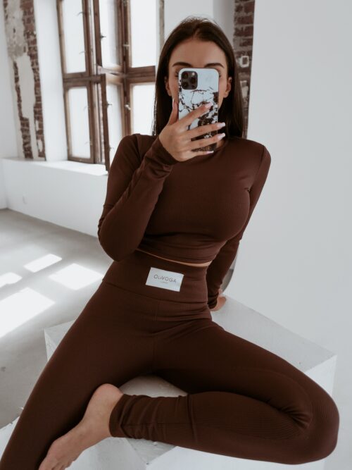 Komplet prążkowany Comfort Luxury Ola Voga brązowy