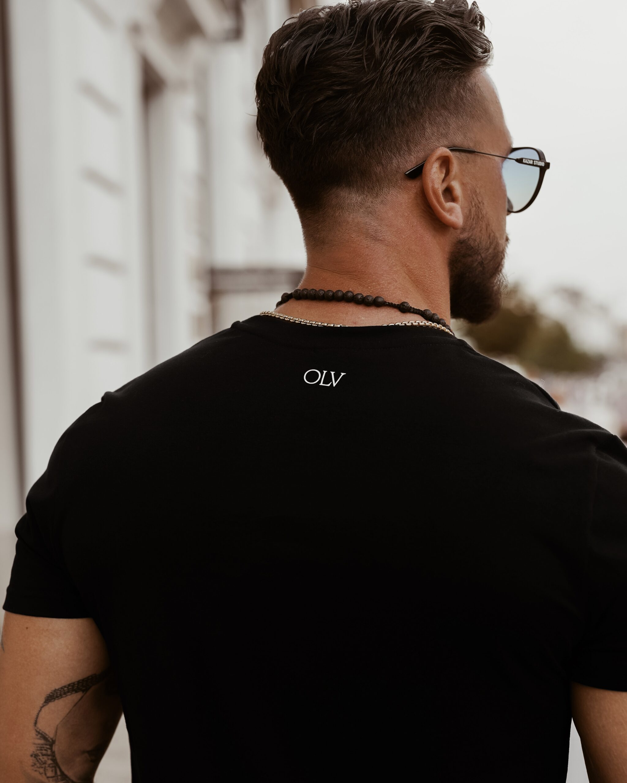 T-shirt klasyczny męski Big Letters Ola Voga czarny