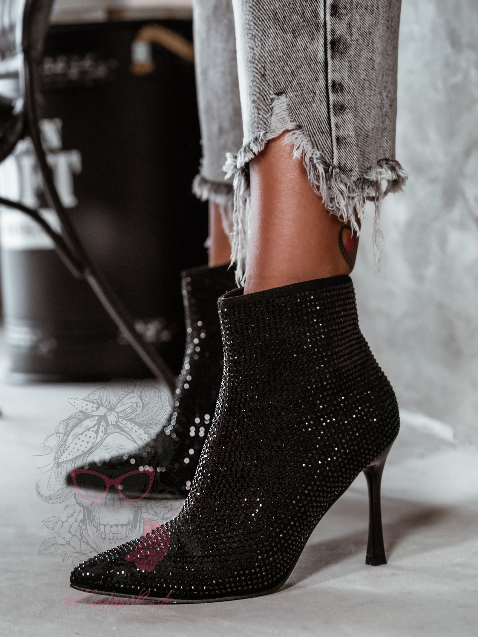 Botki z cyrkoniami Madam Operio czarne Botki z cyrkoniami Madam Operio czarne